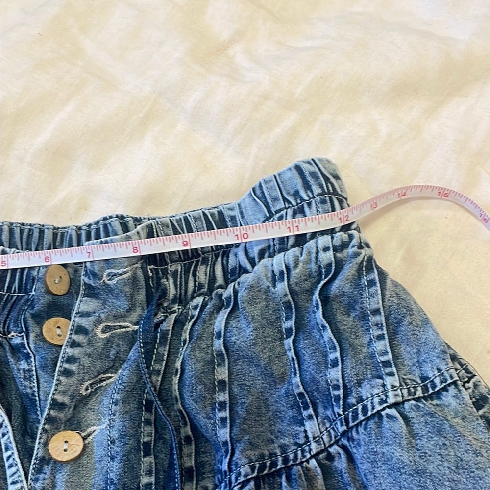Wide-Leg Denim Pants - Picture 5 of 7